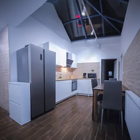 & Séjour chez l'habitant *