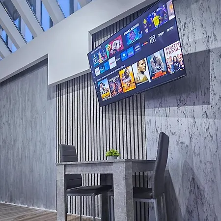 Séjour chez l'habitant & *